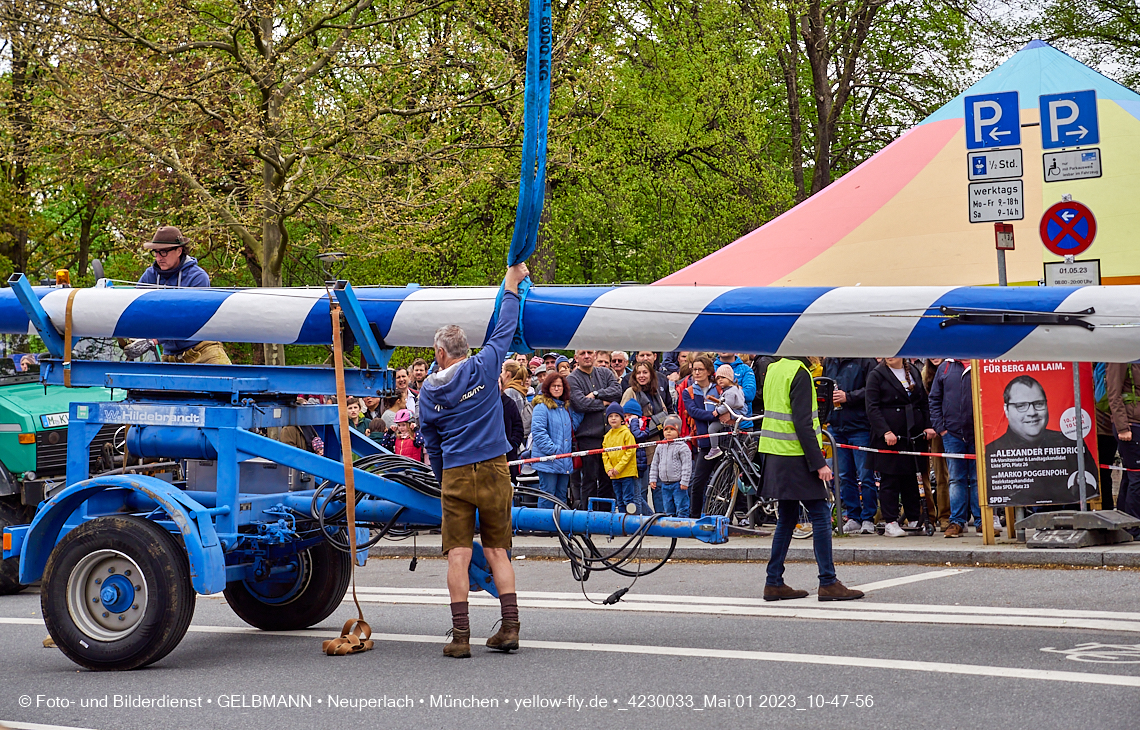 01.05.2023 - Maibaumaufstellung in Berg am Laim